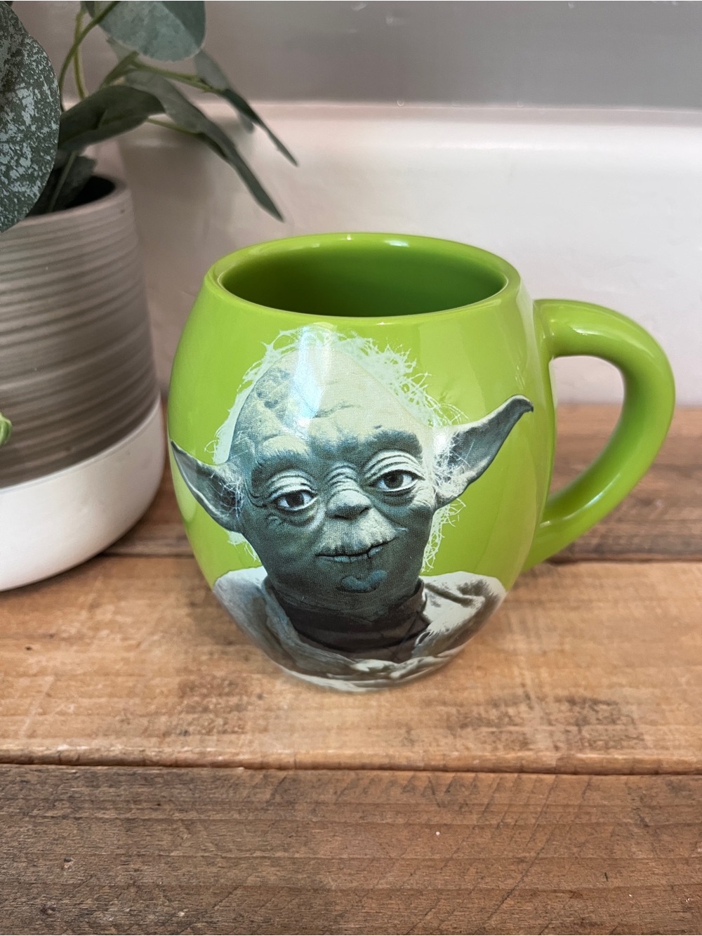 Vandor Star Wars Yoda 18 oz Oval Ceramic Mug May The Force Be With You